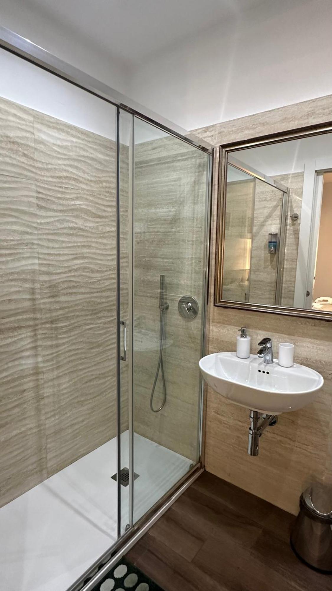 רומא Colosseo Design Apartament מראה חיצוני תמונה